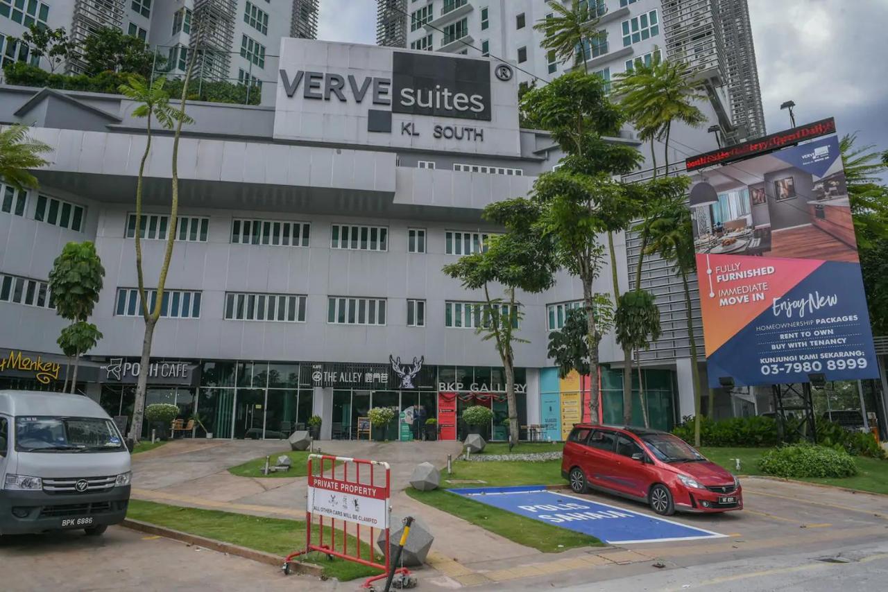 Mid Valley 1Km Away Verve Suites Old Klang Road Kuala Lumpur Exterior photo